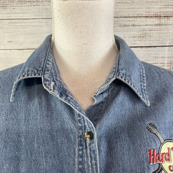 Vintage Ladies Hard Rock Cafe Cancun Shirt size Large Denim Jean Casual Guitars - Picture 3 of 9